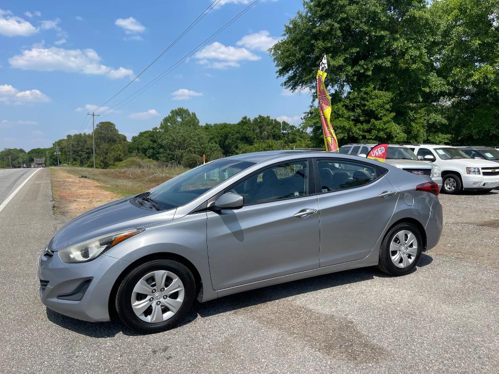 2016 Hyundai Elantra 1.8 SE M/T's photo
