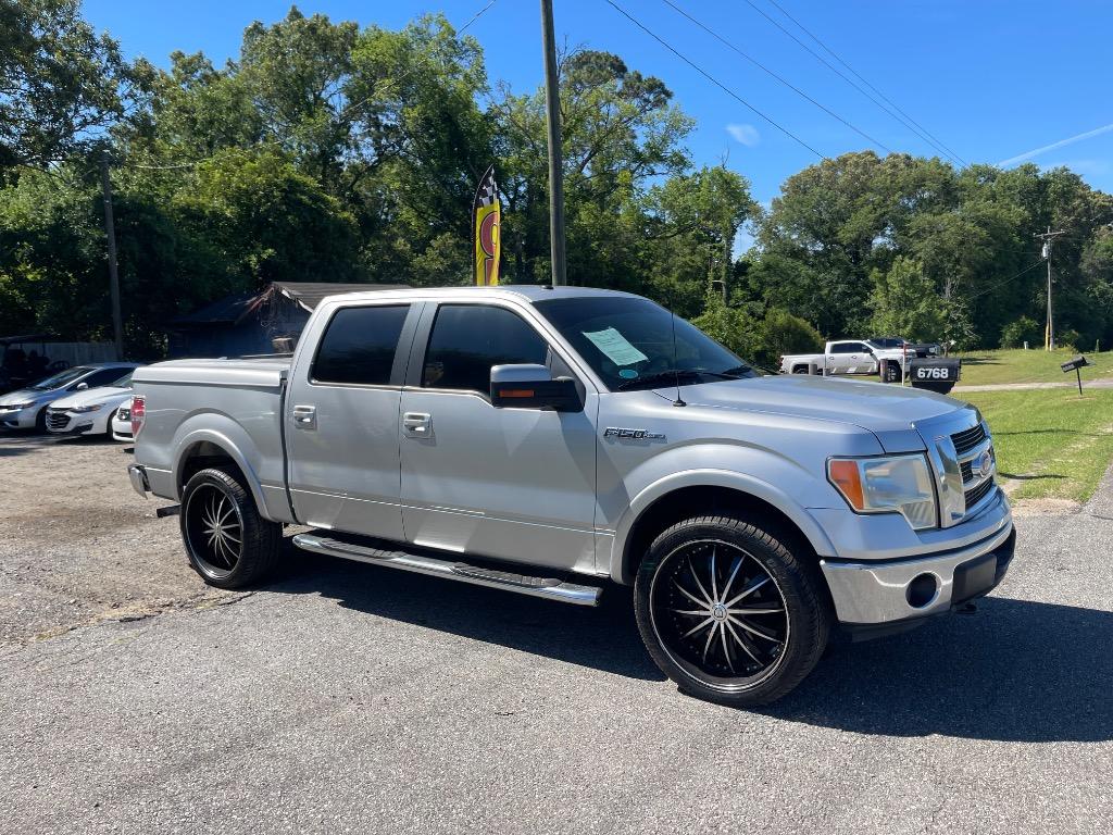 2010 Ford F-150 Lariat 4x4 SuperCrew 145-in's photo